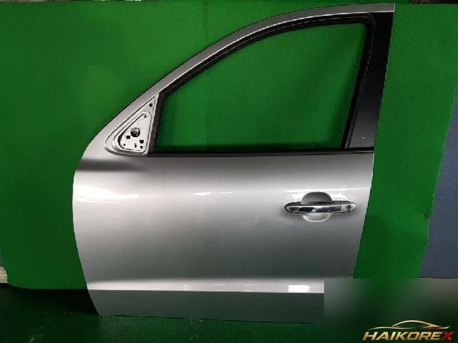 Hyundai Santa Fe 2010 — передняя дверь левая
