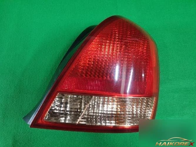 Hyundai Avante 2003 — фонарь задний комбинированный правый 924022D300
