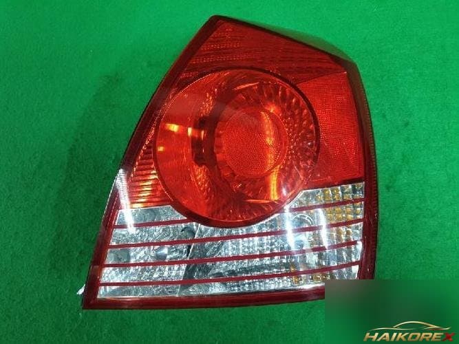 Hyundai Avante 2005 — задний комбинированный фонарь правый 924022D500