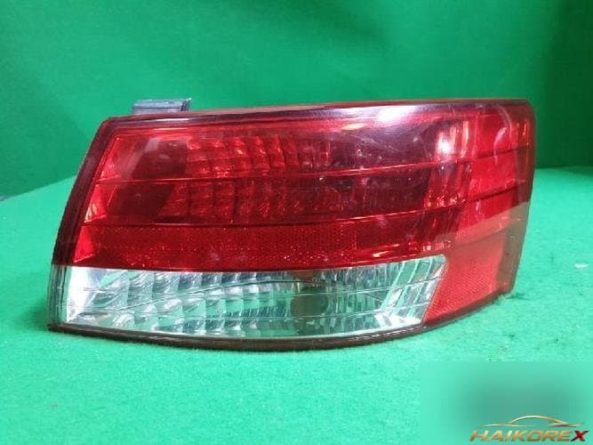 Hyundai Sonata 2005 — фонарь комбинированный задний правый 924023K000
