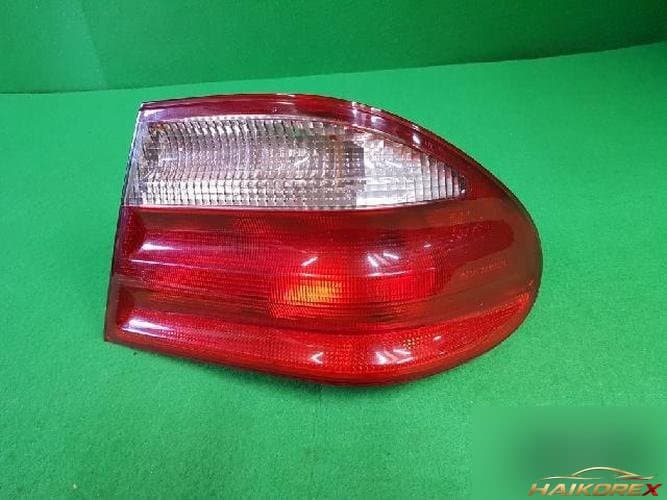 Mercedes-Benz E-class 2002 — фонарь задний комбинированный правый A 210 820 34 64