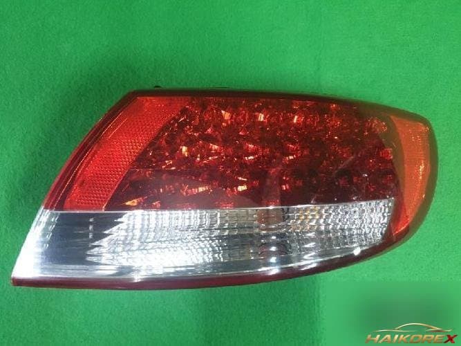 Hyundai Grandeur 2006 — фонарь задний комбинированный правый (пассажирский) 92402 3L001 10