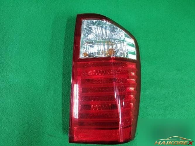 Kia Carnival 2005 — фонарь задний правый (комбинированный) 92402 4D000
