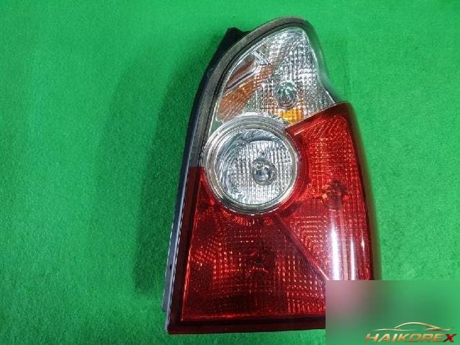 Hyundai Terracan 2002 — фонарь задний комбинированный правый (пассажирский) 2