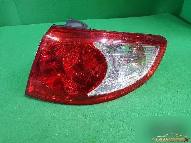 Hyundai Santa Fe 2006 — комбинированный фонарь задний правый 92402 2B000 10