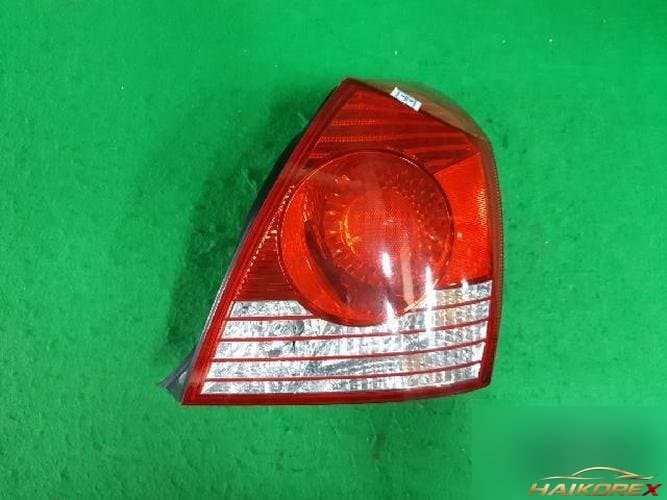 Hyundai Avante 2006 — комбинированный задний фонарь правый (пассажирский)