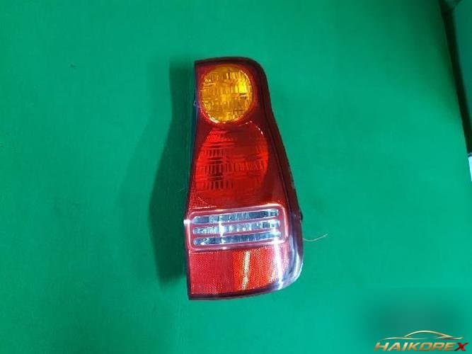 Hyundai Lavita 2001 — задний комбинированный фонарь правый