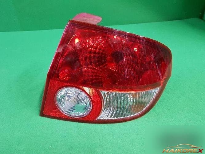 Hyundai Click 2002 — комбинированный фонарь задний правый 92402 1C000