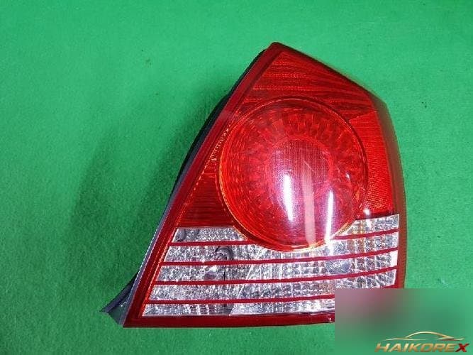 Hyundai Avante 2005 — комбинированный фонарь задний правый (со стороны пассажира) 924022D500