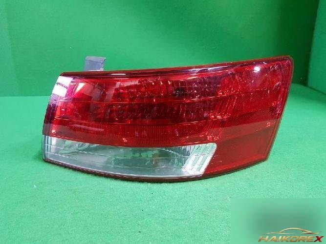 Hyundai Sonata 2005 — комбинированный фонарь задний правый (5-контактный)