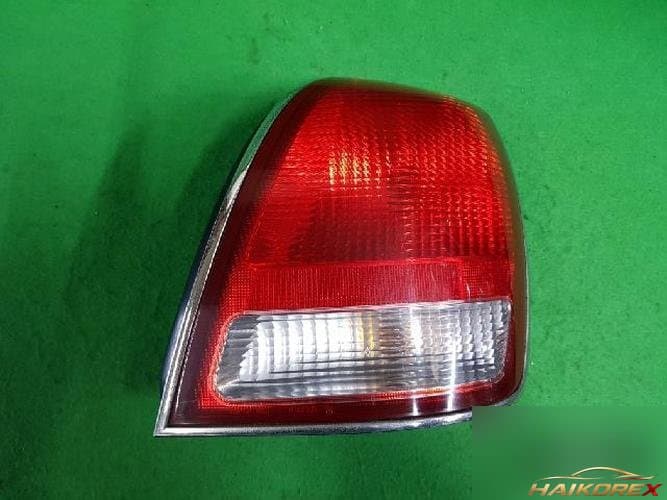 Hyundai Grandeur 2000 — комбинированный задний фонарь правый (пассажирский) 9240239000 3