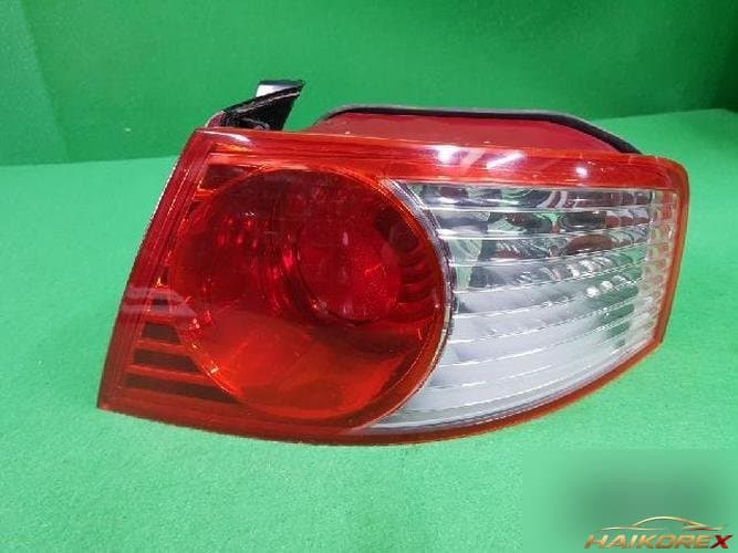 Kia Opirus 2003 — комбинированный фонарь задний правый 92402 3F070 1
