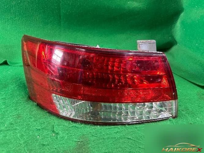 Hyundai Sonata 2005 — фонарь задний левый комбинированный 92401 3K000 10