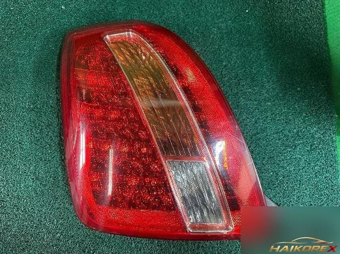 Kia Opirus 2008 — комбинированный задний фонарь левый (водительский)