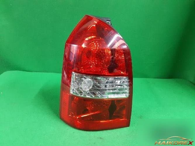 Hyundai Tucson 2006 — задний комбинированный фонарь левый