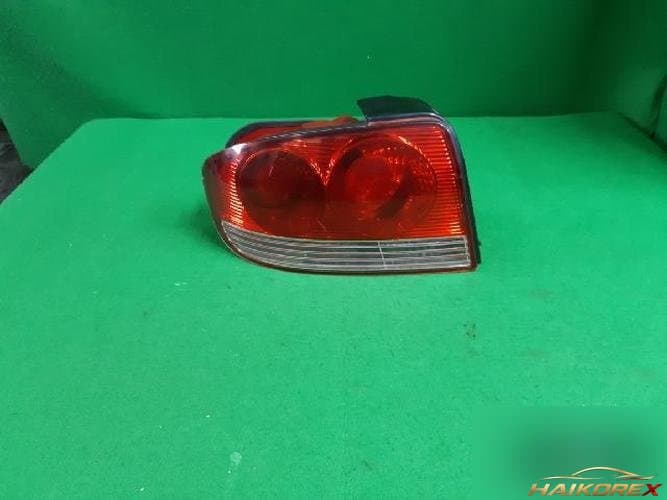 Hyundai Sonata 2001 — задний комбинированный фонарь левый (водительский)