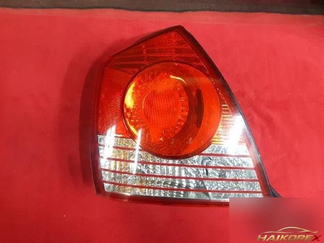 Hyundai Avante 2005 — комбинированный фонарь (задний) левый
