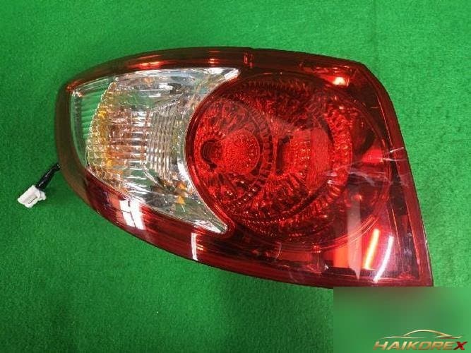 Hyundai Santa Fe 2006 — задний комбинированный фонарь левый (водительский) 92401 2B000 10
