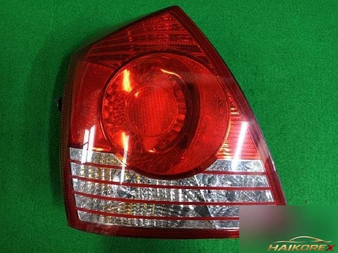 Hyundai Avante 2000 — комбинированный фонарь задний левый (сторона водителя)