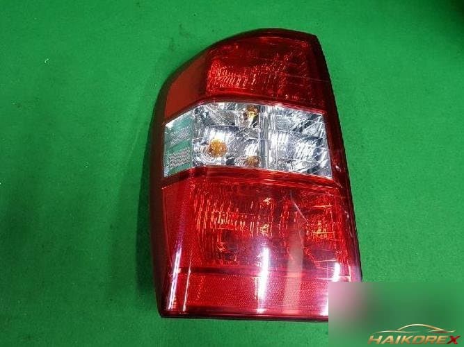 Kia Carnival 2010 — комбинированный фонарь задний левый
