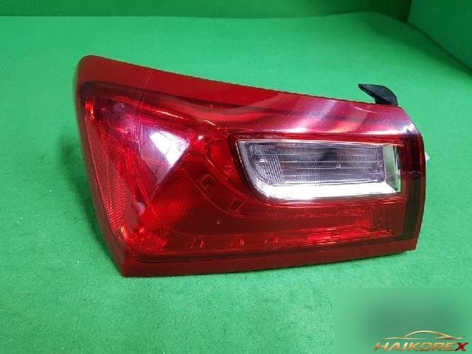 Chevrolet Malibu 2013 — задний комбинированный фонарь левый