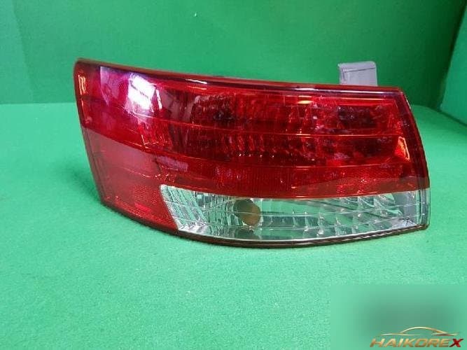 Hyundai Sonata 2005 — комбинированный фонарь задний левый 92401 3K000 10