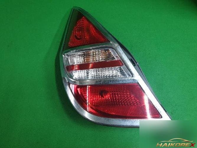 Hyundai i30 2008 — задний комбинированный фонарь левый 92401 2L000 10