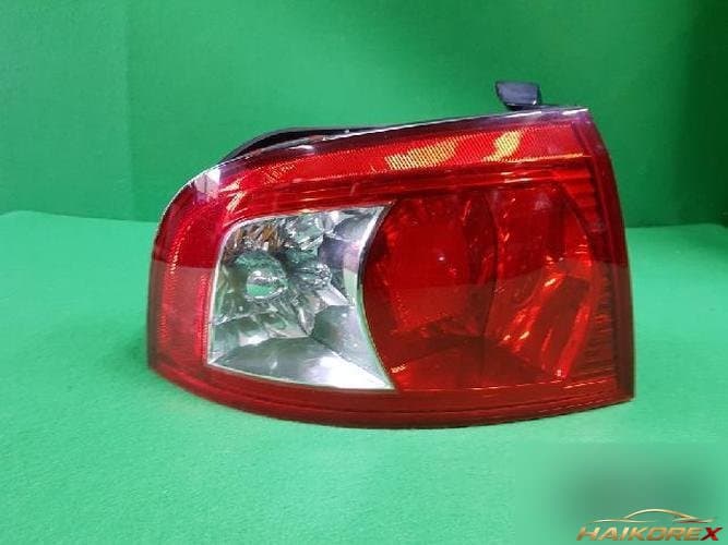 Kia Optima 2005 — комбинированный фонарь задний левый (водительский) 92411 3C070 8