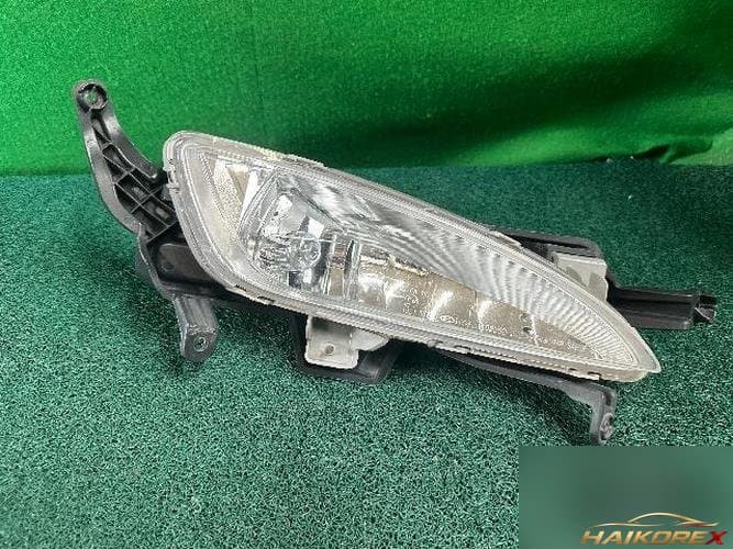 Kia K5 2012 — противотуманная фара правая (пассажирская) 1
