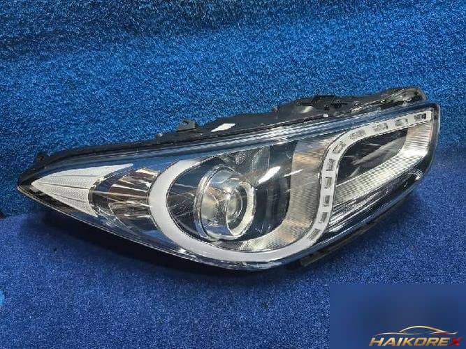 Hyundai i40 2012 — фара правая (HID)