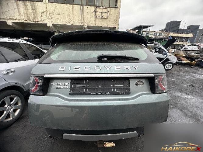 Land Rover Discovery 2016 — дверь багажника