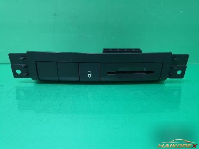 Peugeot 207 2011 — панель приборов 9656713577