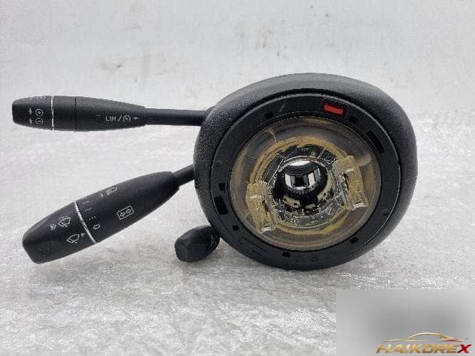 Mercedes-Benz C-Class 2011 — контактное кольцо (clock spring) A2049000904