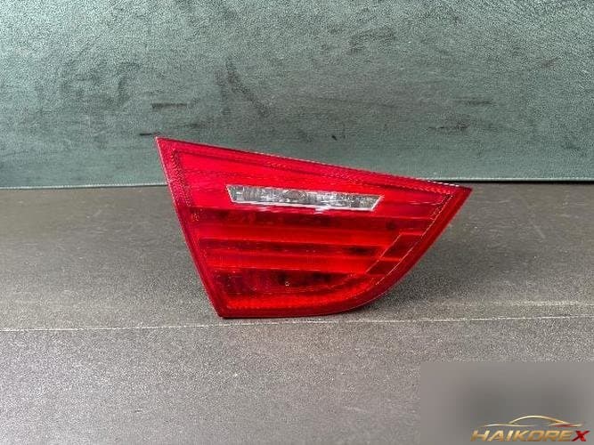 BMW 3 Series 2010 — отделка двери задней левой