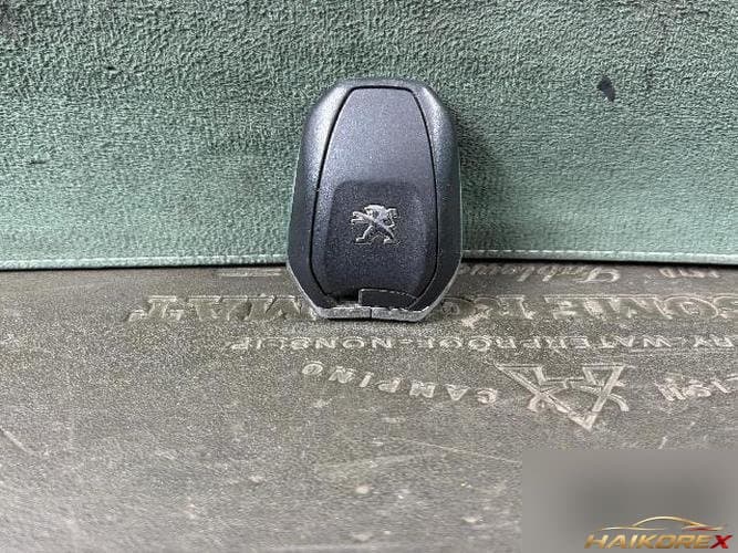 Peugeot 308 2017 — смарт-ключ