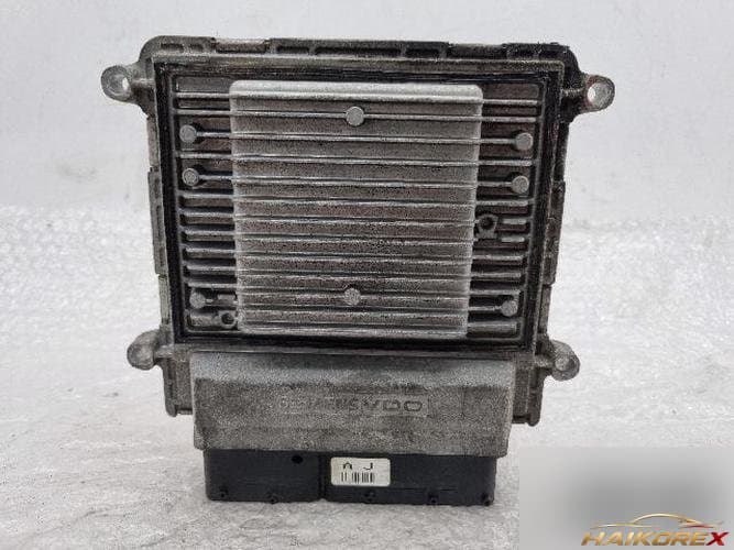 Kia Carens 2008 — блок управления двигателем ECU 39112-25711