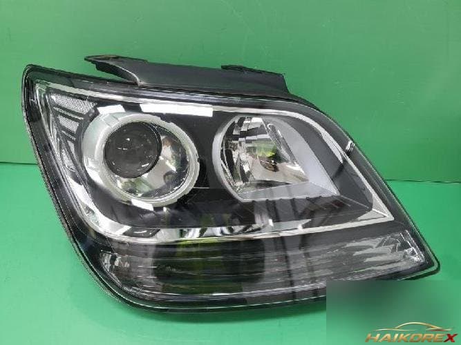 Kia Mohave 2010 — фара головного света правая