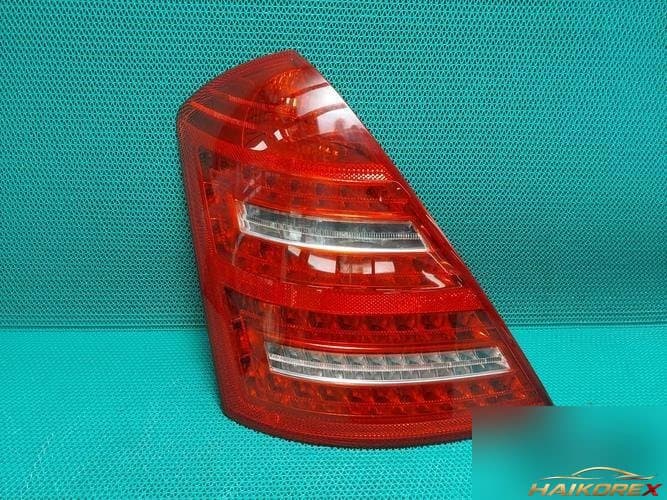 Mercedes-Benz S-Class 2010 — комбинированный фонарь задний левый A2218200564