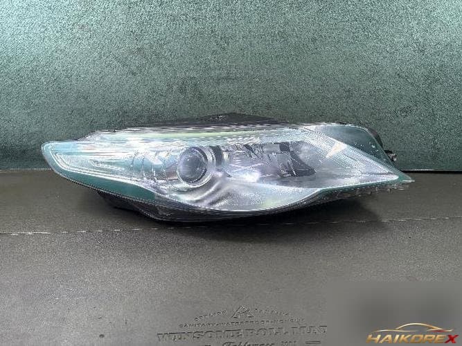 Volkswagen CC 2011 — фара правая HID