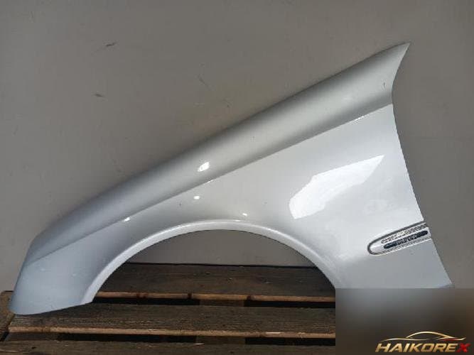 Mercedes-Benz E-Class 2006 — крыло левое
