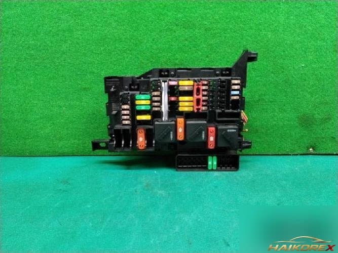 Mini Cooper 2017 — блок предохранителей салонный 9360501