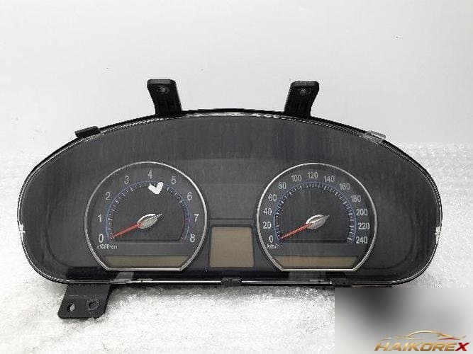 Kia Sorento 2008 — панель приборов