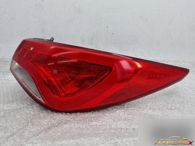 Hyundai Sonata 2014 — комбинированный фонарь (задний правый) 92402-3S3