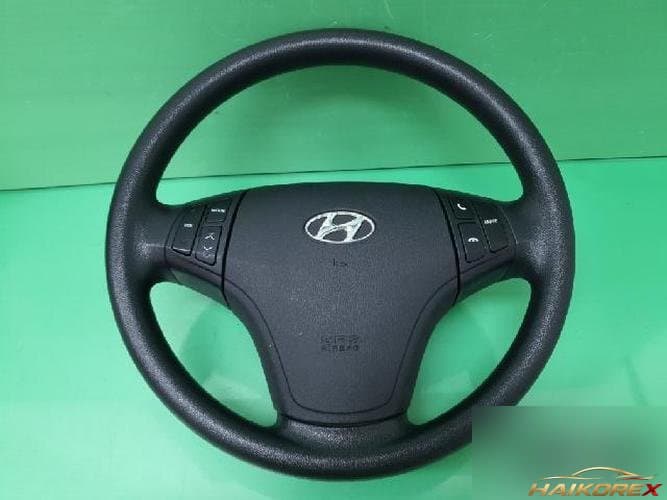 Hyundai Avante 2010 — рулевое колесо 1