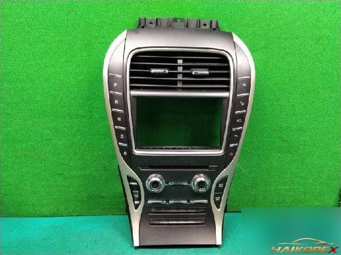 Ford Nautilus 2020 — блок управления климатом LA1T-18D699-MD