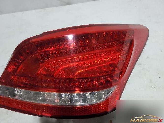 Hyundai Equus 2010 — фонарь комбинированный задний правый (LED)