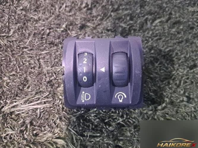 Renault QM3 2014 — прочие запчасти 251900567R 2