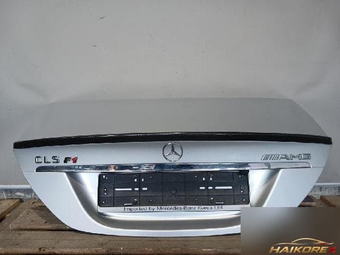 Mercedes-Benz CLS-Class 2010 — крышка багажника электрическая