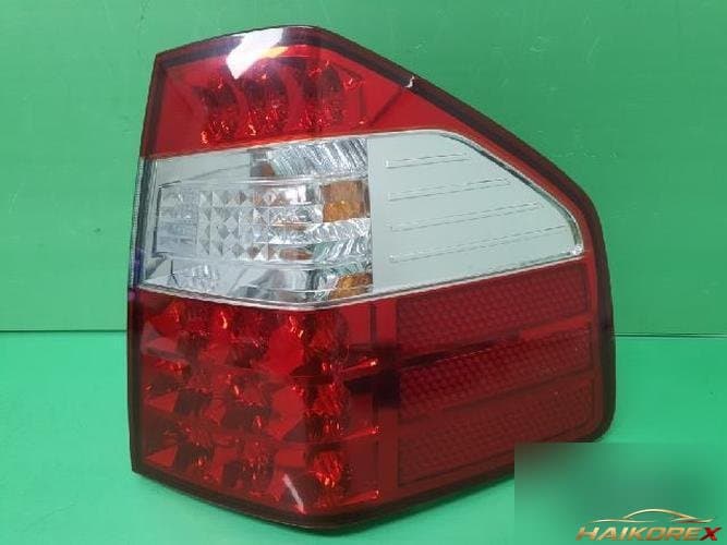 Kia Mohave 2010 — комбинированный фонарь задний правый 924022J1 2