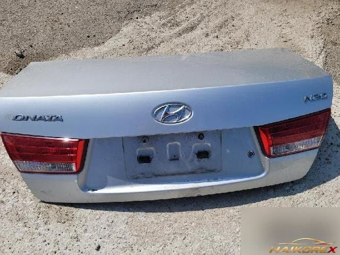 Hyundai Sonata 2007 — крышка багажника серебристая